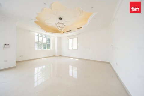 Villa in Al Barsha, Dubai 4 bedrooms, 937.8 sq.m. № 113579 - photo 6