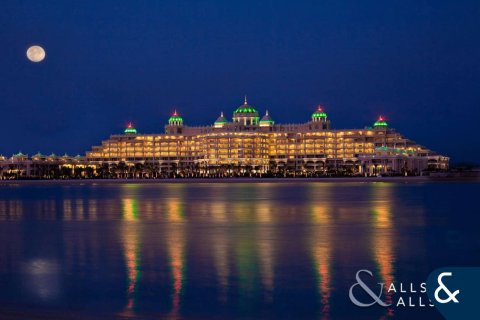 Купить апартаменты в отеле в The Crescent, Пальма Джумейра, Дубай: 1 спальня, 217м², № 75212 - фото 12