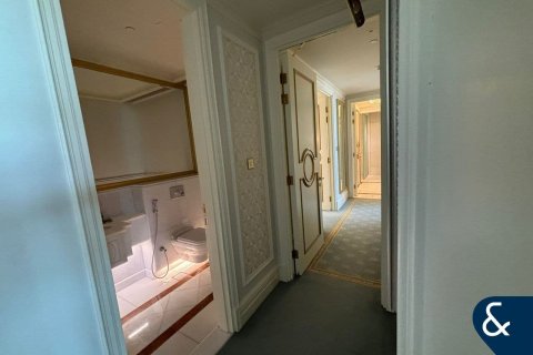 Купить апартаменты в отеле в The Crescent, Пальма Джумейра, Дубай: 1 спальня, 217м², № 75212 - фото 8