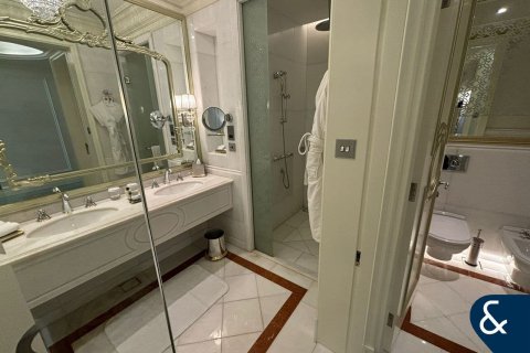 Купить апартаменты в отеле в The Crescent, Пальма Джумейра, Дубай: студию, 63м², № 75211 - фото 8