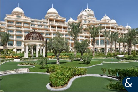 Купить апартаменты в отеле в The Crescent, Пальма Джумейра, Дубай: студию, 63м², № 75211 - фото 6