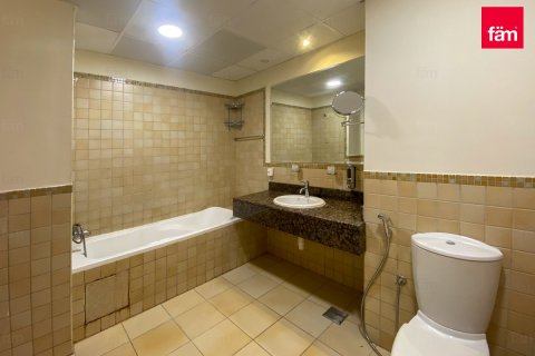 Apartment in Dubai 4 bedrooms, 261.5 sq.m. № 139161 - photo 22