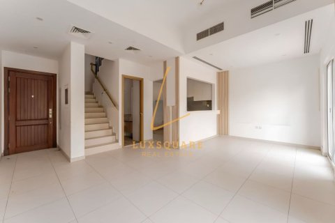 Villa à Dubai Land, Dubai, 3 chambres, 161 m², № 141561 - photo 2