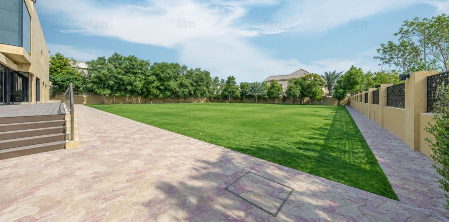 Villa in Al Barsha, Dubai 5 bedrooms, 3716.1 sq.m. № 141632