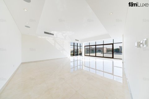 Villa in Al Barsha, Dubai 5 bedrooms, 3716.1 sq.m. № 141632 - photo 9