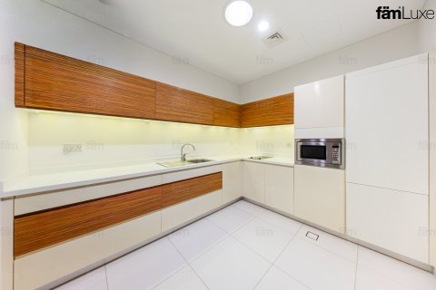 Villa in Al Barsha, Dubai 5 bedrooms, 3716.1 sq.m. № 141632 - photo 15
