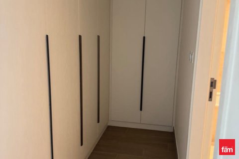 Apartment in Umm Suqeim, Dubai 4 bedrooms, 255.3 sq.m. № 91794 - photo 9