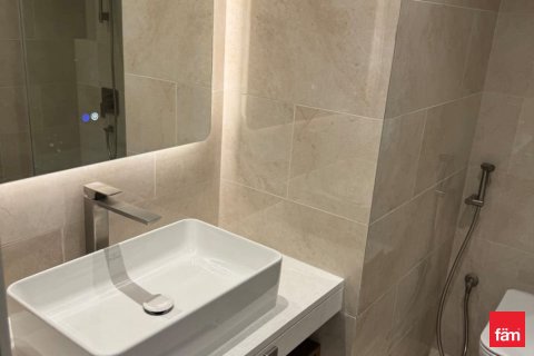 Apartment in Umm Suqeim, Dubai 4 bedrooms, 255.3 sq.m. № 91794 - photo 10