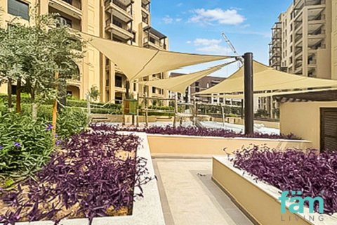 Apartment in Umm Suqeim, Dubai 4 bedrooms, 255.3 sq.m. № 91794 - photo 18