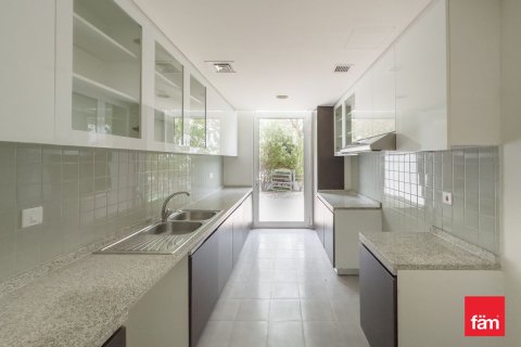 Townhouse in Dubai 3 bedrooms, 187.2 sq.m. № 41652 - photo 9
