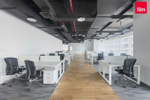Office in Business Bay, Dubai 295.9 sq.m. № 40534 - photo 9