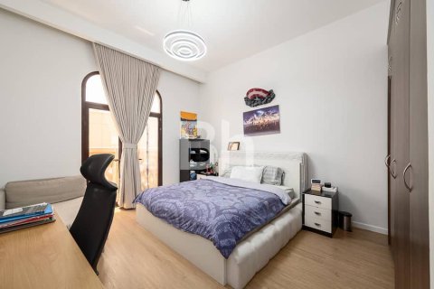 Townhouse in Mudon, Dubai 4 bedrooms, 312 sq.m. № 23477 - photo 5