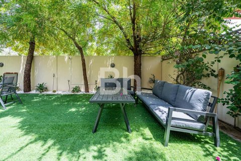 Townhouse in Mudon, Dubai 4 bedrooms, 312 sq.m. № 23477 - photo 8
