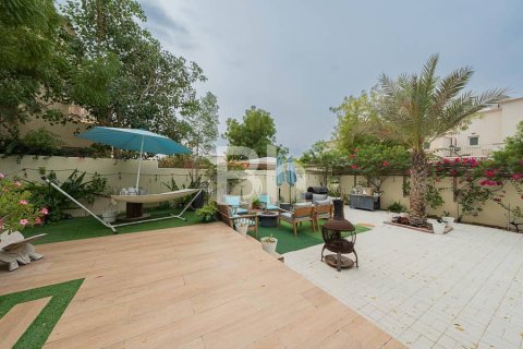 فيلا في The Springs, دبي 4 غرف نوم, 210 م² رقم 23476 - صورة 4