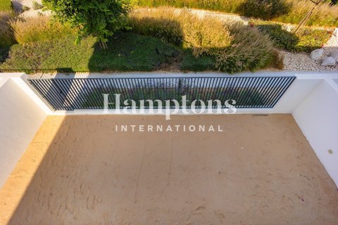 Снять в аренду виллу в The Valley, Дубай: 4 спальни, 210.42529500м², № 93038 - фото 15