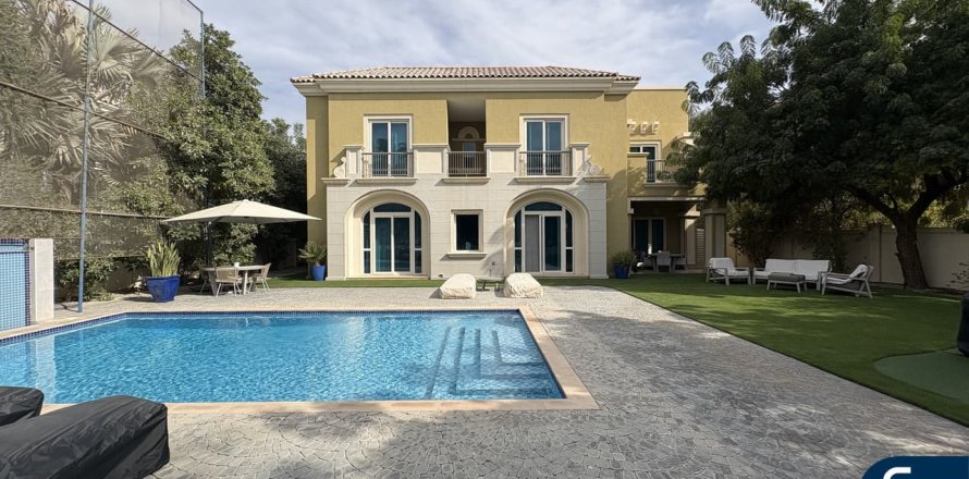 Вилла в Victory Heights, Dubai Sports City, Дубай, 5 спален, 481м², № 79180