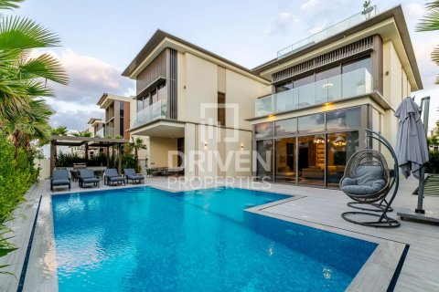 Villa in Golf Place, Dubai Hills Estate, Dubai 4 bedrooms, 676.71 sq.m. № 137041