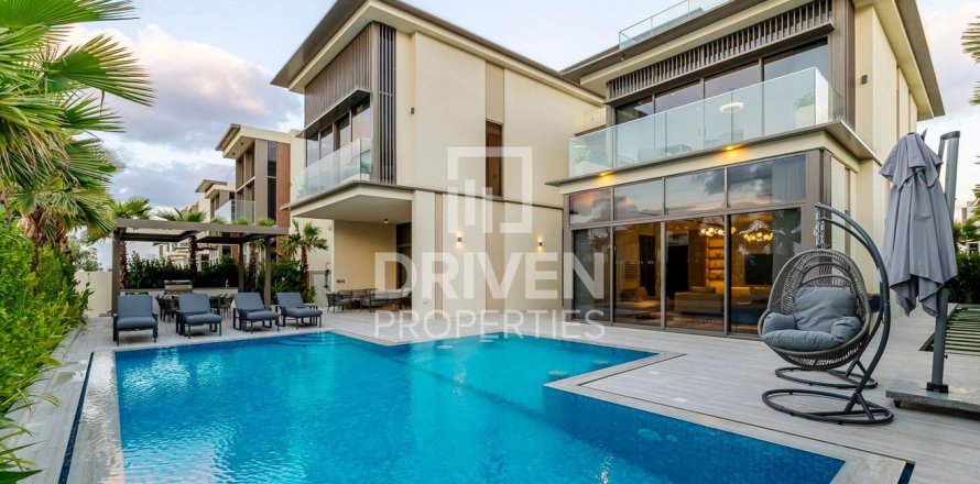 Villa à Golf Place, Dubai Hills Estate, Dubai, 4 chambres, 676.71 m², № 137041