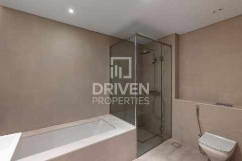 Apartment in Al Wasl, Dubai 3 bedrooms, 179.58 sq.m. № 137042 - photo 15
