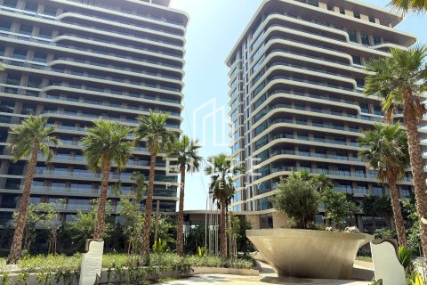 Apartment in Palm Jumeirah, Dubai 2 bedrooms, 176 sq.m. № 137349