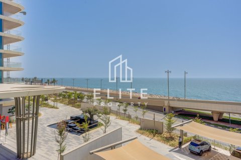 Apartment in Palm Jumeirah, Dubai 2 bedrooms, 176 sq.m. № 137349 - photo 22