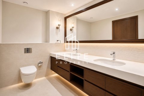 Apartment in EMAAR Beachfront, Dubai Harbour, Dubai 2 bedrooms, 124 sq.m. № 137359 - photo 8