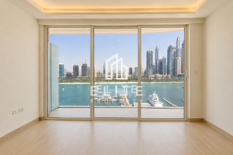 Apartment in EMAAR Beachfront, Dubai Harbour, Dubai 2 bedrooms, 124 sq.m. № 137359 - photo 3