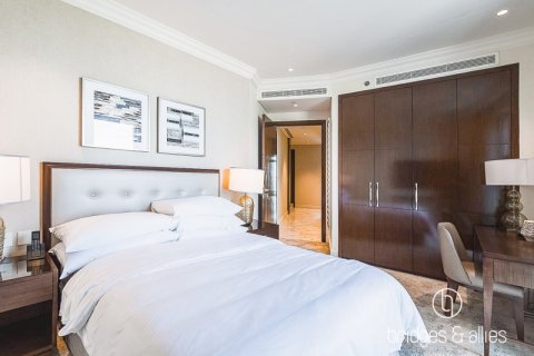 Apartment in Downtown Dubai (Downtown Burj Dubai), Dubai 3 bedrooms, 185 sq.m. № 78029 - photo 21