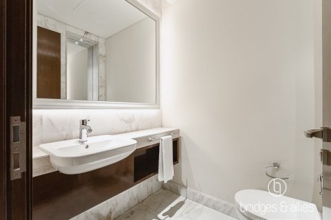 Apartment in Downtown Dubai (Downtown Burj Dubai), Dubai 3 bedrooms, 185 sq.m. № 78029 - photo 30