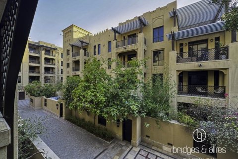 Apartment in Old Town, Dubai 1 bedroom, 81 sq.m. № 78028 - photo 1