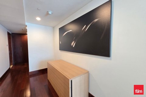 Apartment in Dubai 2 bedrooms, 211 sq.m. № 40895 - photo 8
