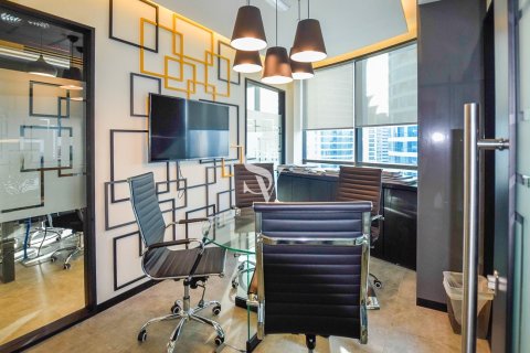 Bureau à Jumeirah Bay Towers, Jumeirah Lake Towers, Dubai, 100 m², № 113243 - photo 2