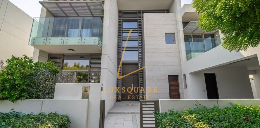 Villa en District One, Mohammed Bin Rashid City, Dubai, 4 dormitorios, 700 m², № 100616