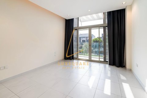 Villa en District One, Mohammed Bin Rashid City, Dubai, 4 dormitorios, 700 m², № 100616 - foto 13