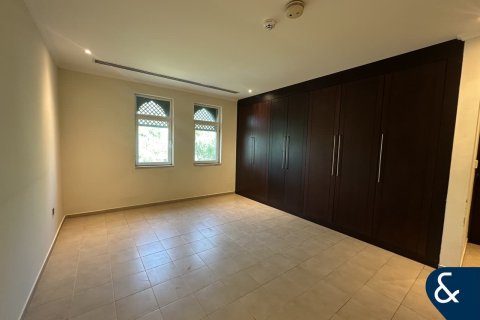 Villa en Regional, Jumeirah Park, Dubai, 4 dormitorios, 471 m², № 76792 - foto 12