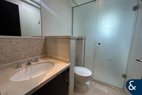 Villa en Regional, Jumeirah Park, Dubai, 4 dormitorios, 471 m², № 76792 - foto 7