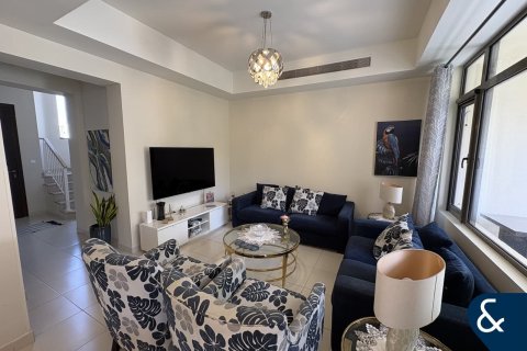 Villa en Mira Oasis, Reem, Dubai, 4 dormitorios, 214 m², № 76791 - foto 3