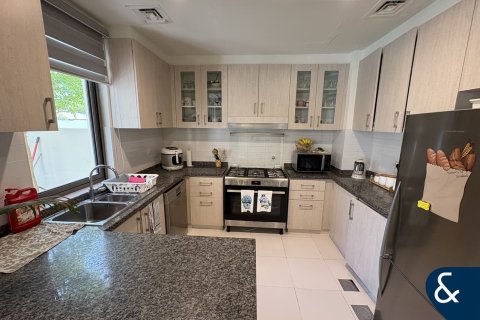 Villa en Mira Oasis, Reem, Dubai, 4 dormitorios, 214 m², № 76791 - foto 5