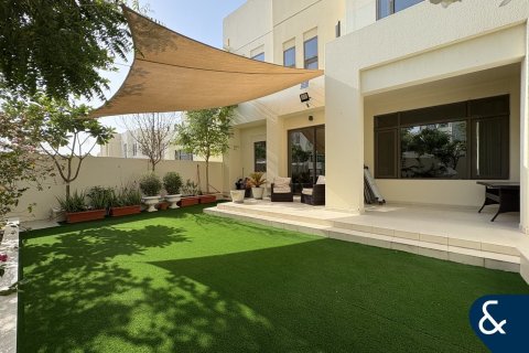 Villa en Mira Oasis, Reem, Dubai, 4 dormitorios, 214 m², № 76791 - foto 1