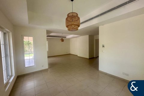 Villa à Arabian Ranches, Dubai, 4 chambres, 361 m², № 76795 - photo 3