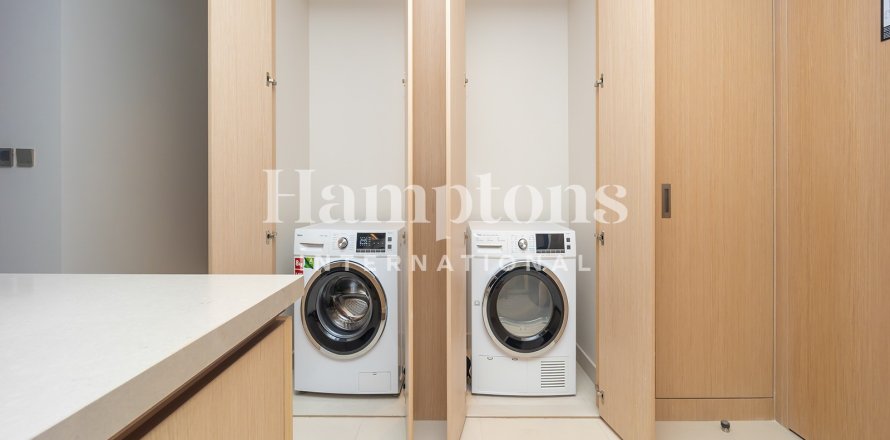 Apartamento en Downtown Dubai (Downtown Burj Dubai), Dubai, 3 dormitorios, 141.23 m², № 95300