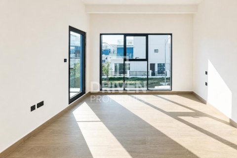 تاون هاوس في Damac Lagoons, دبي 5 غرف نوم , 289.21 م² رقم 143237 - صورة 4