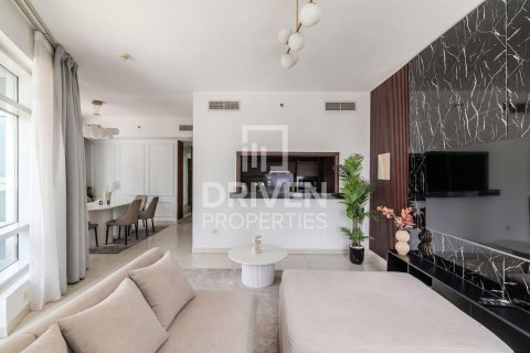 Apartment in The Lofts, Downtown Dubai (Downtown Burj Dubai), Dubai 2 bedrooms, 120.5 sq.m. № 126646 - photo 5