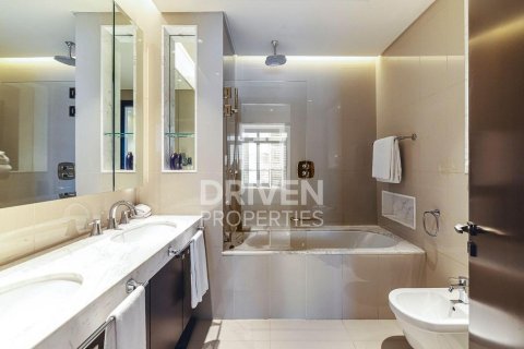 Apartment in The Address Residence Fountain Views, Downtown Dubai (Downtown Burj Dubai), Dubai 1 bedroom, 78.04 sq.m. № 126644 - photo 10