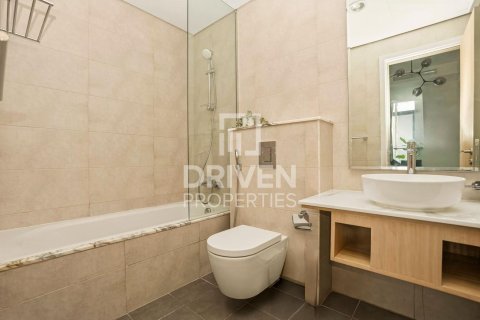 Apartamento en Paramount Tower Hotel & Residences, Business Bay, Dubai, 2 dormitorios, 104.14 m², № 127516 - foto 25