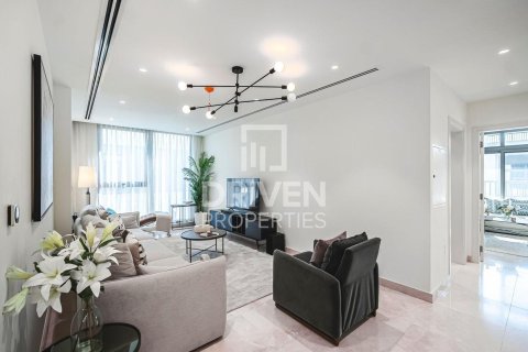 Villa en Dubai South (Dubai World Central), Dubai, 5 dormitorios, 782.24 m², № 127524