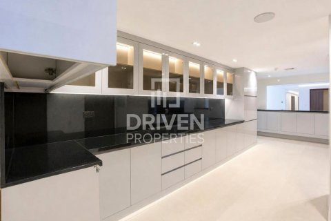 Apartment in Sadaf, Jumeirah Beach Residence, Dubai 4 bedrooms, 271.37 sq.m. № 127504 - photo 16