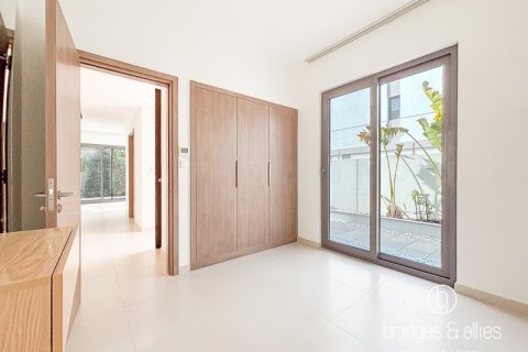 Вилла в Tilal Al Ghaf, Дубай, 3 спальни, 145м², № 92179