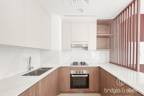 Снять в аренду виллу в Tilal Al Ghaf, Дубай: 3 спальни, 145м², № 92179 - фото 4