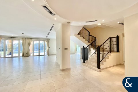 Купить виллу в Legacy, Jumeirah Park, Дубай: 5 спален, 436м², № 75672 - фото 4